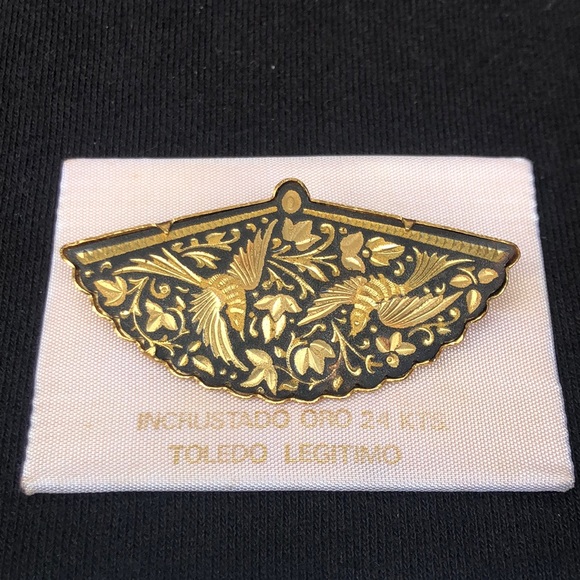 Vintage 24 karat inlaid gold brooch - Picture 2 of 10